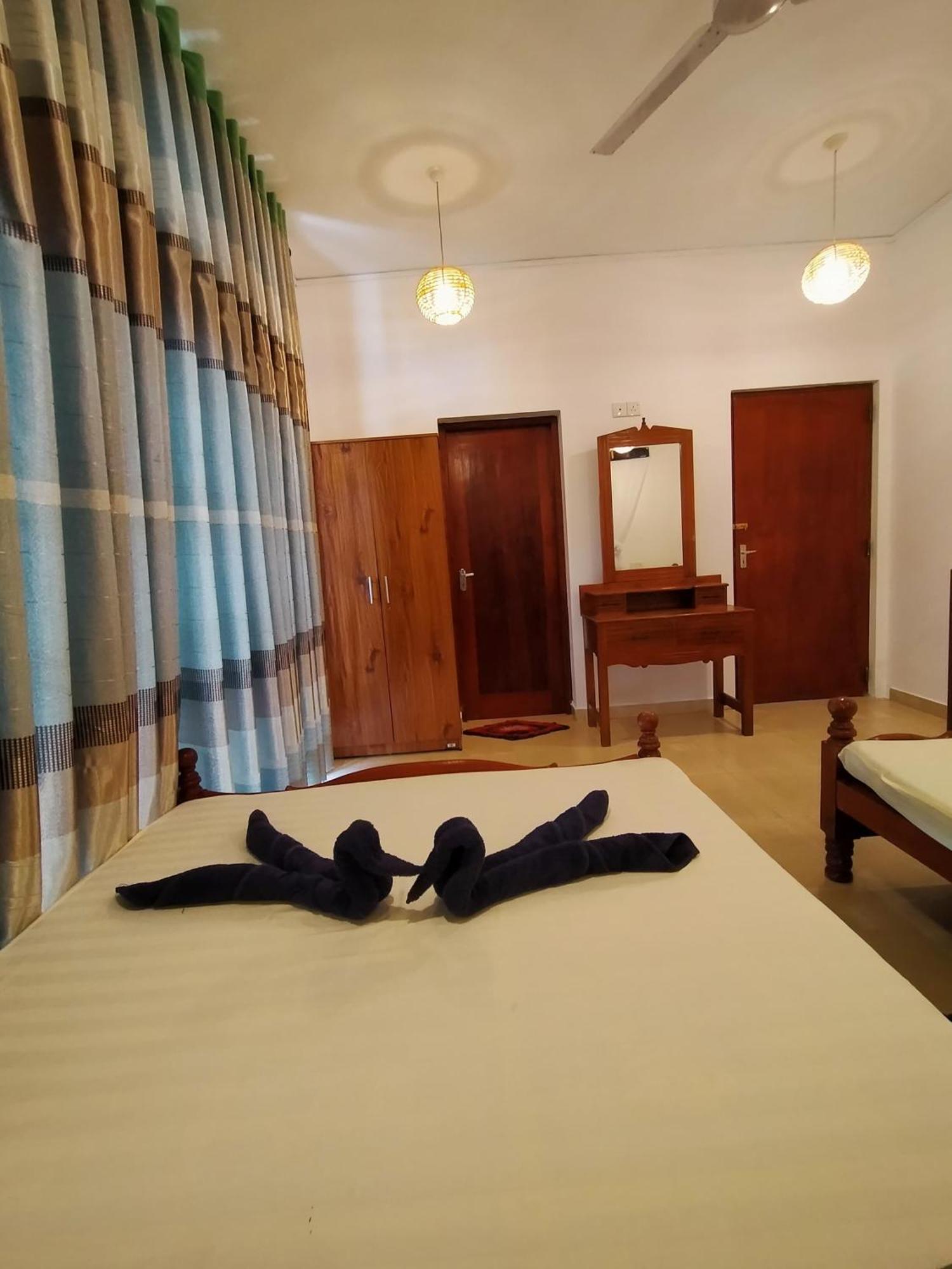 Balance Beach Resort Диквела Екстериор снимка