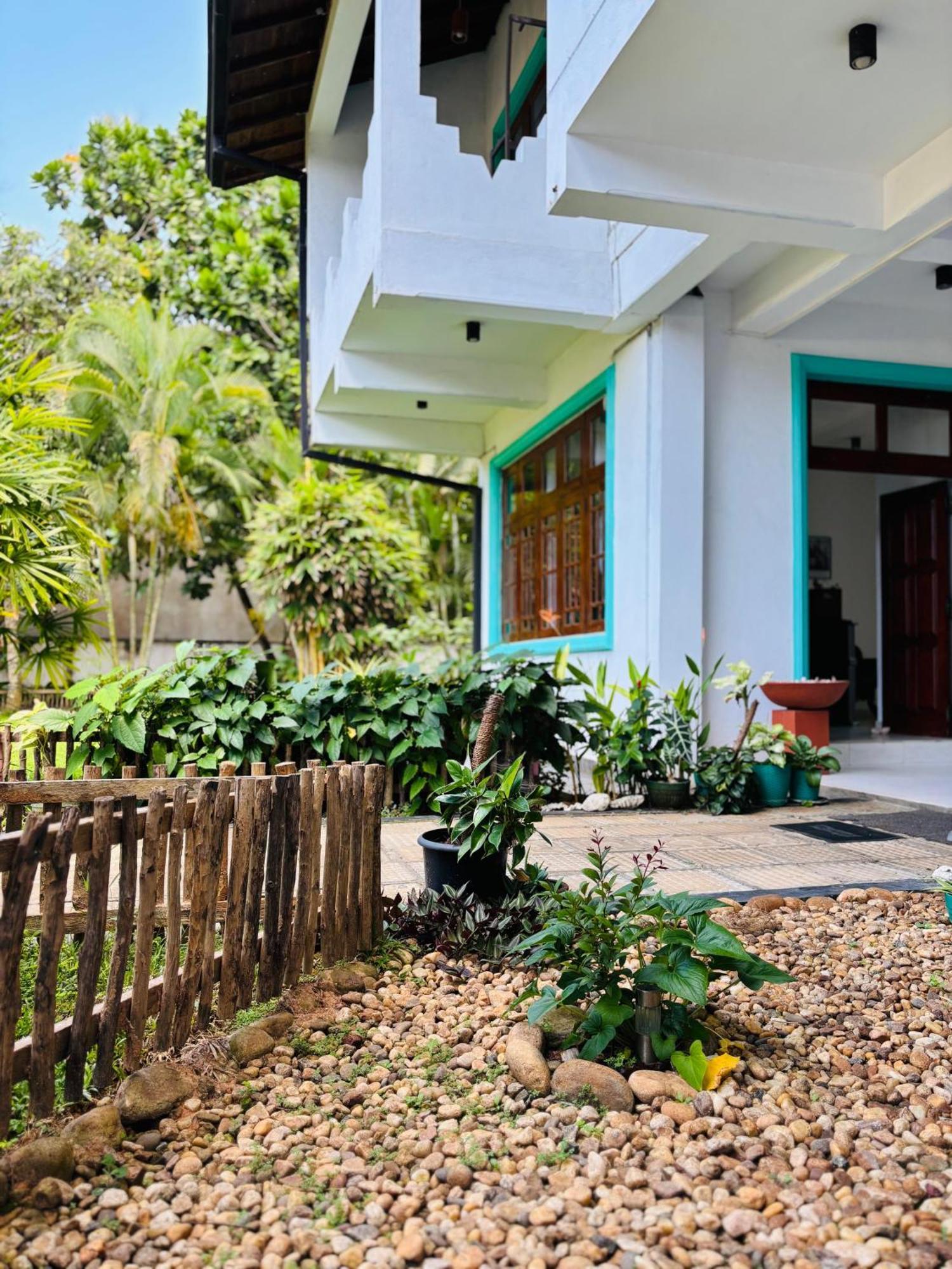 Balance Beach Resort Диквела Екстериор снимка