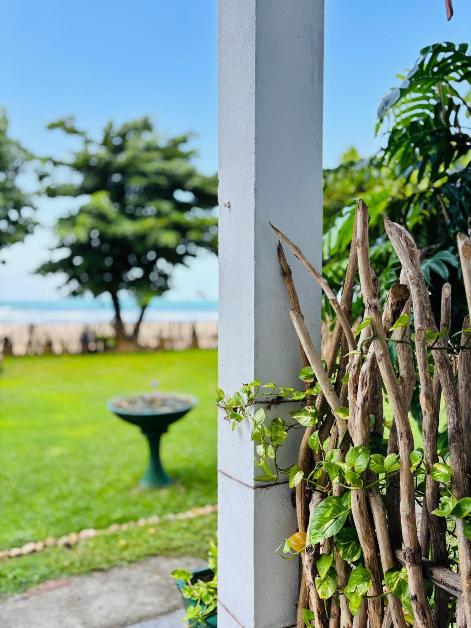 Balance Beach Resort Диквела Екстериор снимка